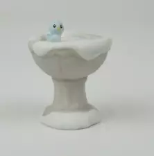 1995 Precious Moments Sugar Town Bird Bath Figurine 150223 New in Box