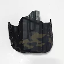 T5 Custom Kydex Holster for Sig P320 black multicam and Inforce APL-c Light OWB