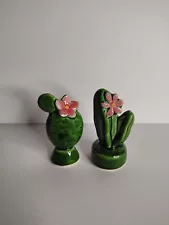 Cactus Salt Pepper Shakers Green Prickly Pear Pad Cereus Pink Flower Cacti