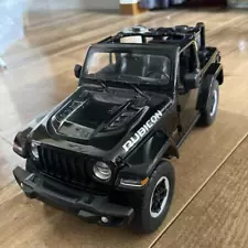 Jeep Wrangler Rubicon With Box Opened