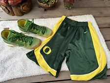 Men’s Nike University of Oregon Basketball Shorts & Shoes