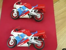 2 YAMAHA 5" long Motorcycles