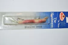 older mann's lure the hardworm 4" shallow diver reddish brown back pearl tail