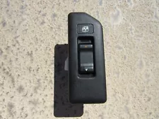 1991-94 Isuzu Trooper REAR LH Drivers Side Power Window Switch Tested