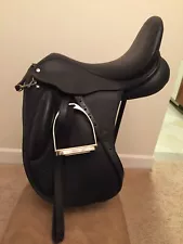 Custom Saddlery Wolfgang Solo Dressage saddle