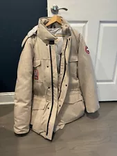 OVO x CANADA GOOSE BANFF PARKA (SAND) Size 2XL