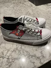 NFL Tampa Bay Buccaneers Sneakers Women Size 8 Silver Glitter Tennis Shoes FOCO