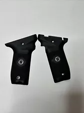 Smith & Wesson S&W OEM Authentic SW22 .22LR Victory Black Hand Grip Panel Set