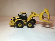 HO 1/87 Norscot Caterpillar Cat 966G wheel log grapple loader tractor # 3168