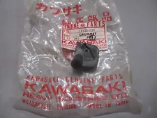 NOS Kawasaki OEM Overflow Grommet 1976-1981 KE125 1975-1979 KD125 16136-009