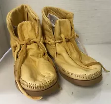 Genuine Deerskin Moccasins Made By Cherokees Qualla Reservation (NWT, Size 7)