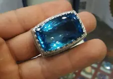 Beautiful 925 Sterling Silver Ring with Stunning London Blue Topaz For Sale