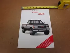 1990 GMC Sierra pickup truck C/K K1500 K2500 sales brochure 24 page ORIGINAL