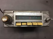 VINTAGE SOUNDEX AUTO CAR AM RADIO SERIAL NO. A10804