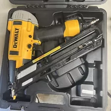 New ListingDEWALT DWFP72155 15-Gauge Finish Nailer