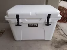 Yeti Tundra 35 Cooler