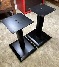 Sanus NF18B Speaker stands 18" height Pair