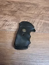 Pachmayr Presentation Grip For Colt D Frame Police Positive Special