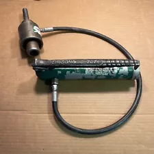 Greenlee 767 Hand Pump with 746 Ram for Hydraulic Knockout Punch Set