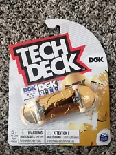 SPINMASTER TECH DECK DGK ULTRA RARE SHINY GOLD FINGERBOARD SKATEBOARD GOLDEN NEW