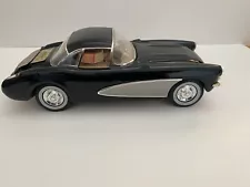 Vintage 1990 Jim Beam 1957 Corvette Collectors Series Car Decanter