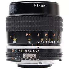 Nikon AI-S 55mm f2.8 Micro-Nikkor Macro Lens