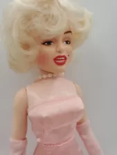 Vintage Marilyn Monroe No. 5013 20th Century Fox 11.5" Doll 1982. Flawed Read ⬇️