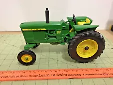 1/16 John Deere 3010 wide front Diesel tractor 1992 Special Edition