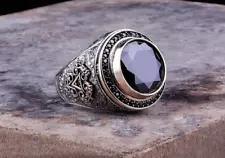 Beautiful 925 Sterling Silver Ring with Stunning Black Onyx For Sale