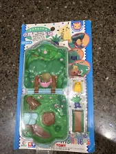 VINTAGE 1998 Auldey Pokemon Pikachu Oddish Pocket Monsters Playset Polly Pocket