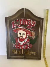 Vintage Kings Head Pub and Lodging Dart Board Cabinet 23" x 17" x 3" Never Used