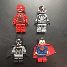 LEGO 76086 DC The Flash Batman Superman Cyborg Minifigure Justice League 76087