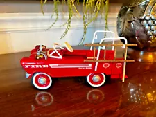 VTG Hallmark Kiddie Car Classic 1962 MURRAY SUPER DLX FIRE TRUCK Pedal Car