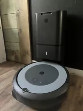 New ListingiRobot Roomba i4 Robot Vacuum with Automatic Dirt Disposal.