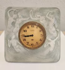 R LALIQUE Opalescent Glass Clock "Naiades" 1926