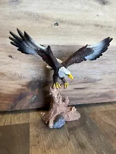 Eagle Perched With Wings Out Statue 6.5" x 6.5"