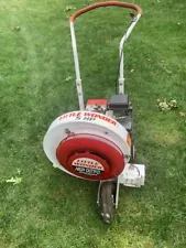 LITTLE WONDER 5 HP LEAF BLOWER IN GOOD WORKING CONDITION