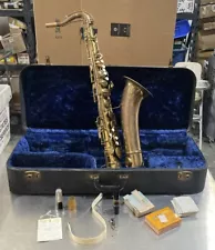 Conn 10m Tenor Sax/Saxophone w/ Case & Accessories, 341215, Lady