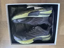 BNIB Shoe Sale: Givenchy Mens Black GIV1 Runner Sneakers / Trainers / Shoes