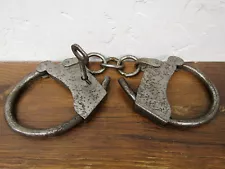 Replica Police Civil War Reenactment Metal Adj Handcuffs Restraints Shackles Key