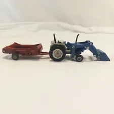 ERTL Die Cast Ford 5640 Tractor Bucket Loader w New Holland Manure Spreader 145