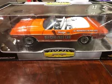 1971 Dodge Challenger Indy 500 Pace Car Diecast 1:18 LE Greenlight Collection