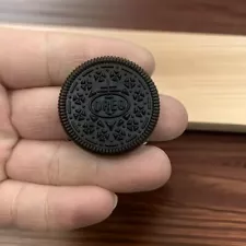 Oreo Fidget Toy Clicking Cookies and Cream 3D printed haptic satisfying desktop