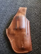 Bianchi #5BHL R/H Draw Leather Holster for 2" Colt .38 Revolver