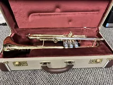 Getzen 907DLX Eterna Deluxe trumpet