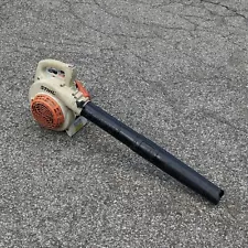 Stihl SH55 Gas Powered Handheld Leaf Blower - Tested Good - 27cc bg55