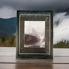 A BEAUTIFUL FRAMED PHOTO PRINT OF THE GREAT TITANIC