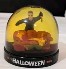 1998 Halloween Michael Meyers 20th Anniversary Bloody Snow Globe EUC