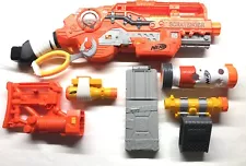 NERF Zombie Strike Scravenger Gun Blaster 2017 C-031G w/ Attachments WORKING