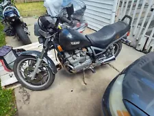 1982 yamaha xj750 maxim Motorcycle. No Title For Parts. Motor Turns Starts!